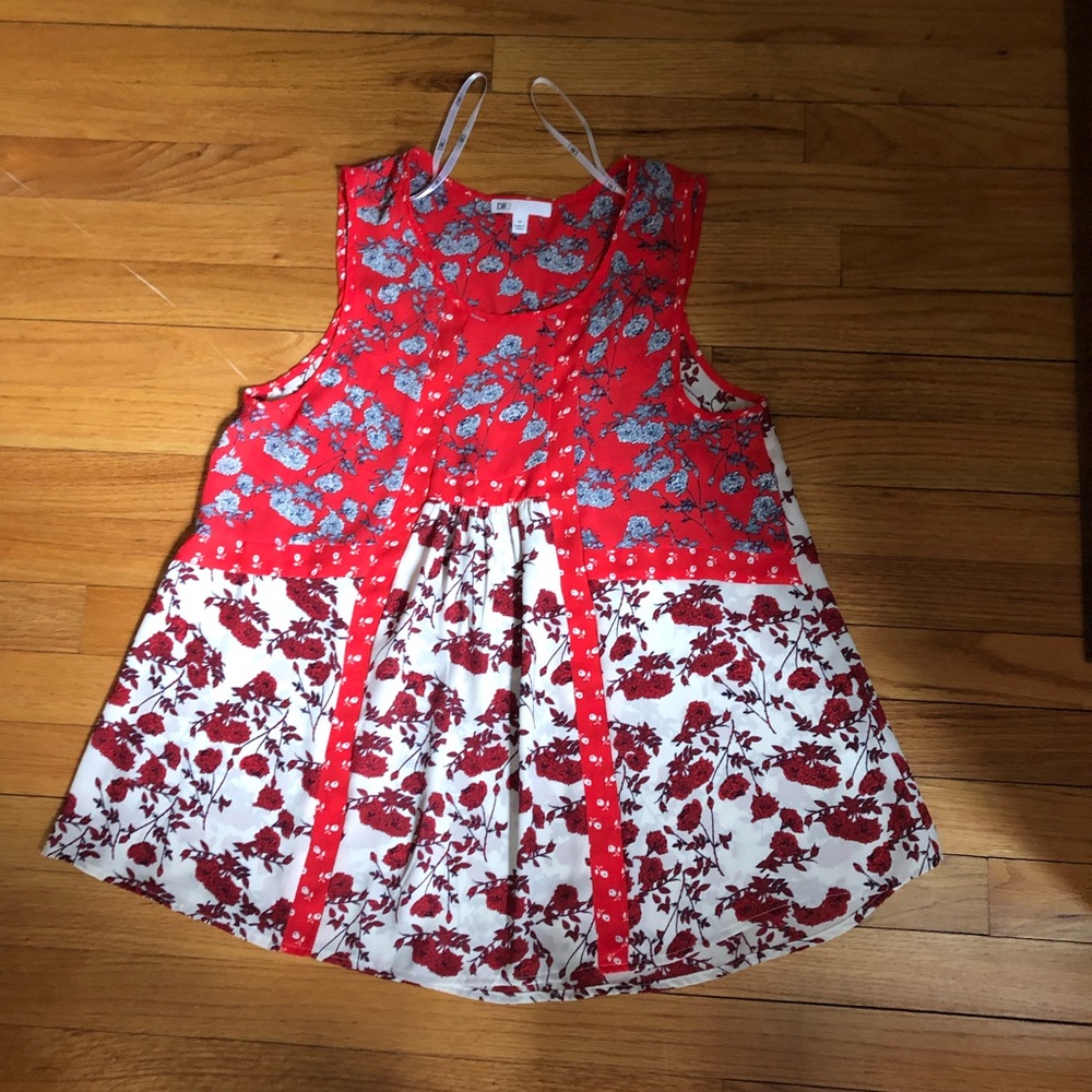 NWOT Summer Top, Sleeveless, Size M